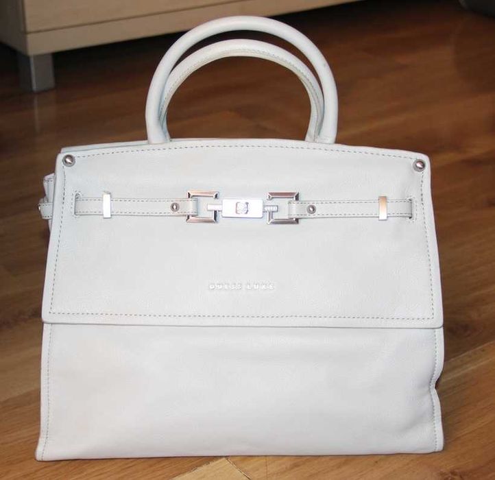 guess skora skórzana torebka kuferek koszyk