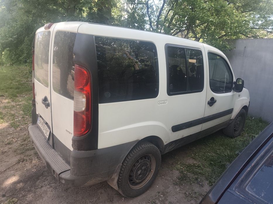 Продам автомобіль Fiat Doblo