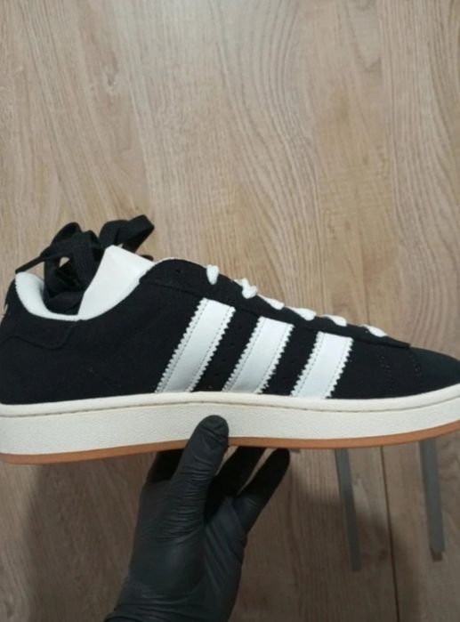 Sapatilhas adidas campus 00s