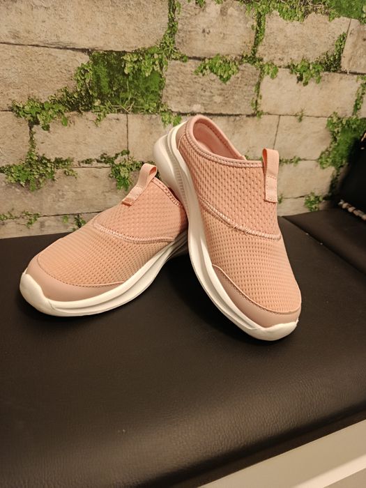 Buty bez pięt w rozmiarze 37