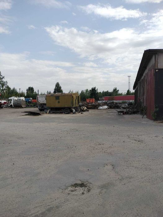 Продаж приміщень вільного призначення 3500м2 на земельній ділянці 2 га