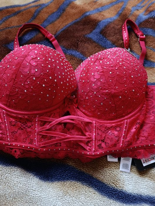 Продам новий бюстгальтер 85С
