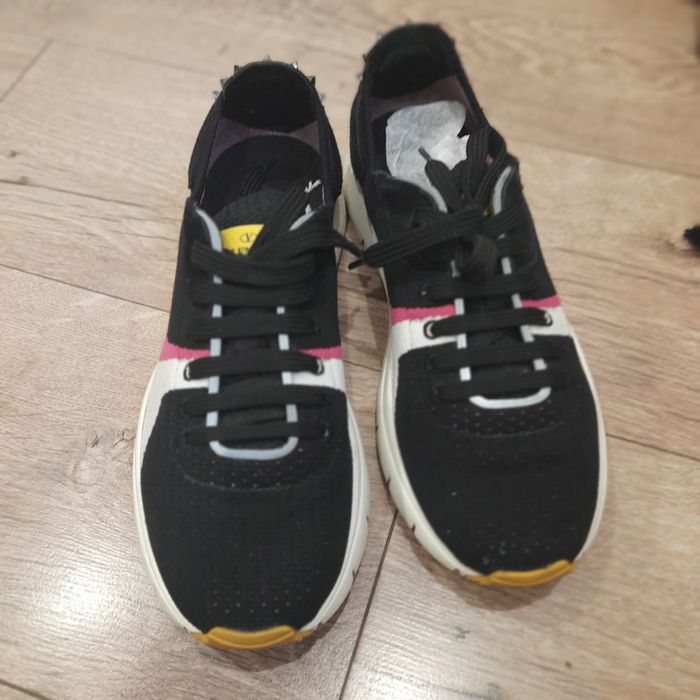 Терміново продам кросівки чоловічі 41 розмір