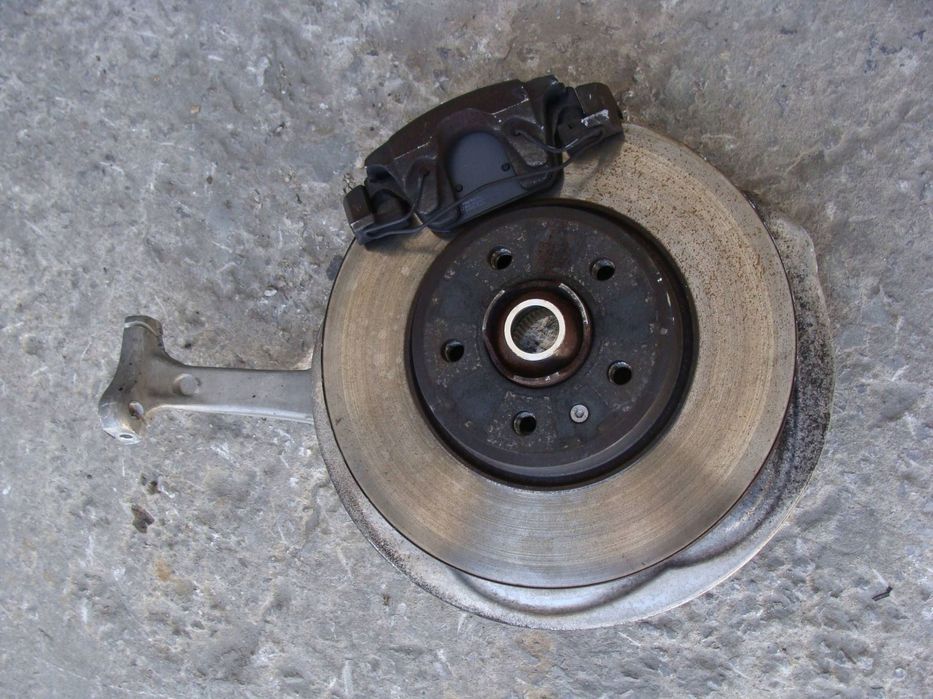zwrotnica lewy przód audi a4 a5 b9 2.0 tdi 8w0407241f