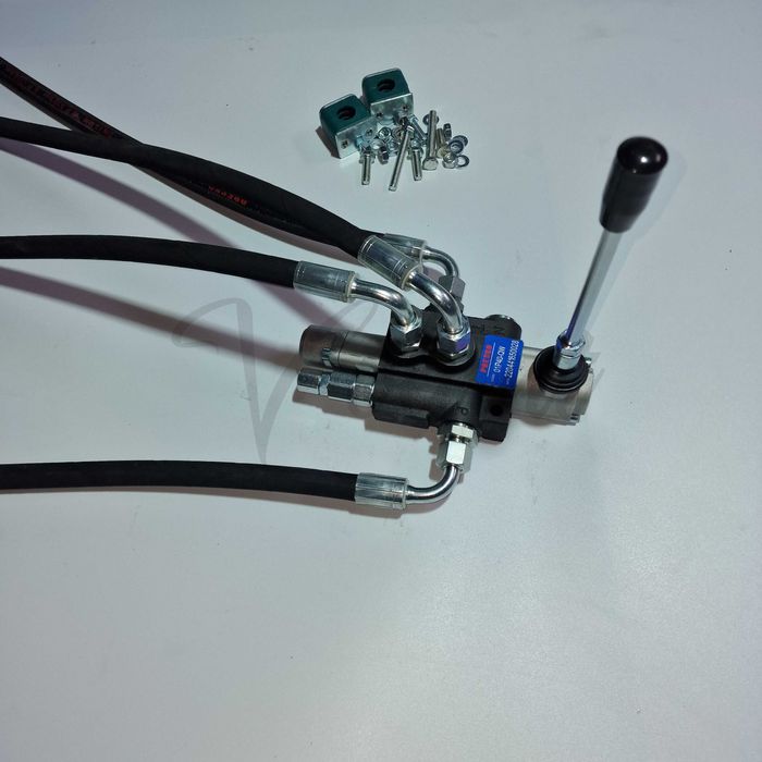 Rozdzielacz Zewnętrzny 1 Sekcyjny Ursus 3512 MF 255 MF3 Hydrauliczny