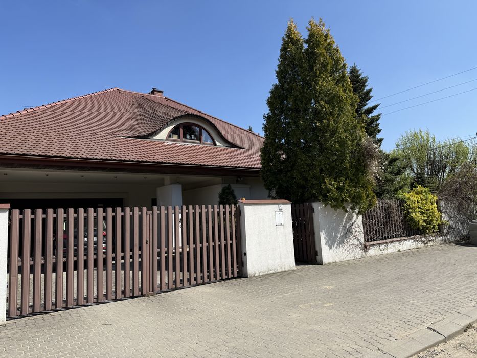 Nowoczesny dom 340 m Lodz Górna