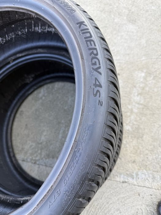 235/35/19 Hankook Kinergy 4S2