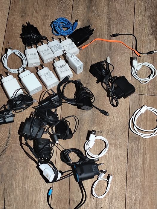 USB A , USB B , USB C i iPhone kable