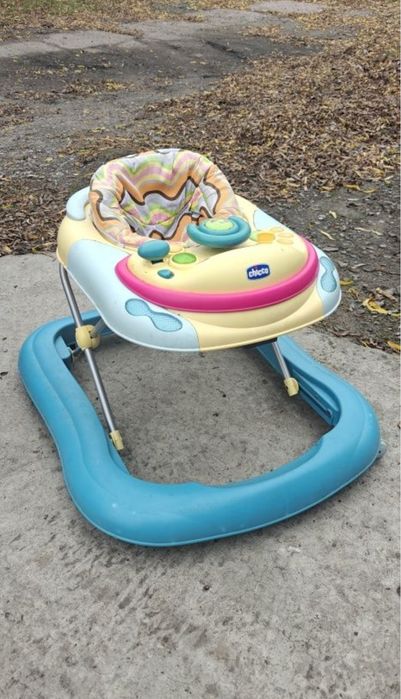 Дитячі ходунки  Chicco