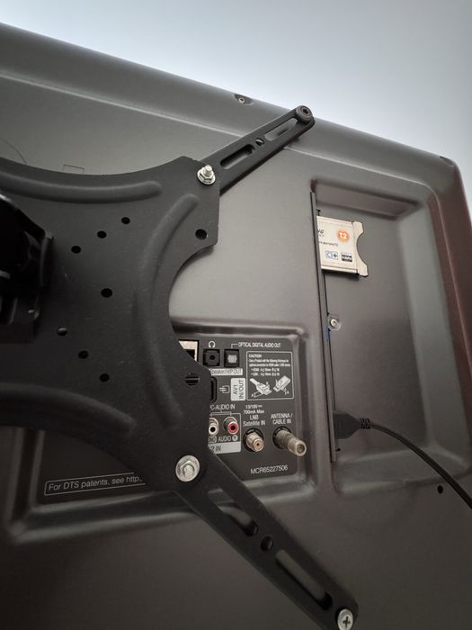 Продаю телевізор lg 42LB652V