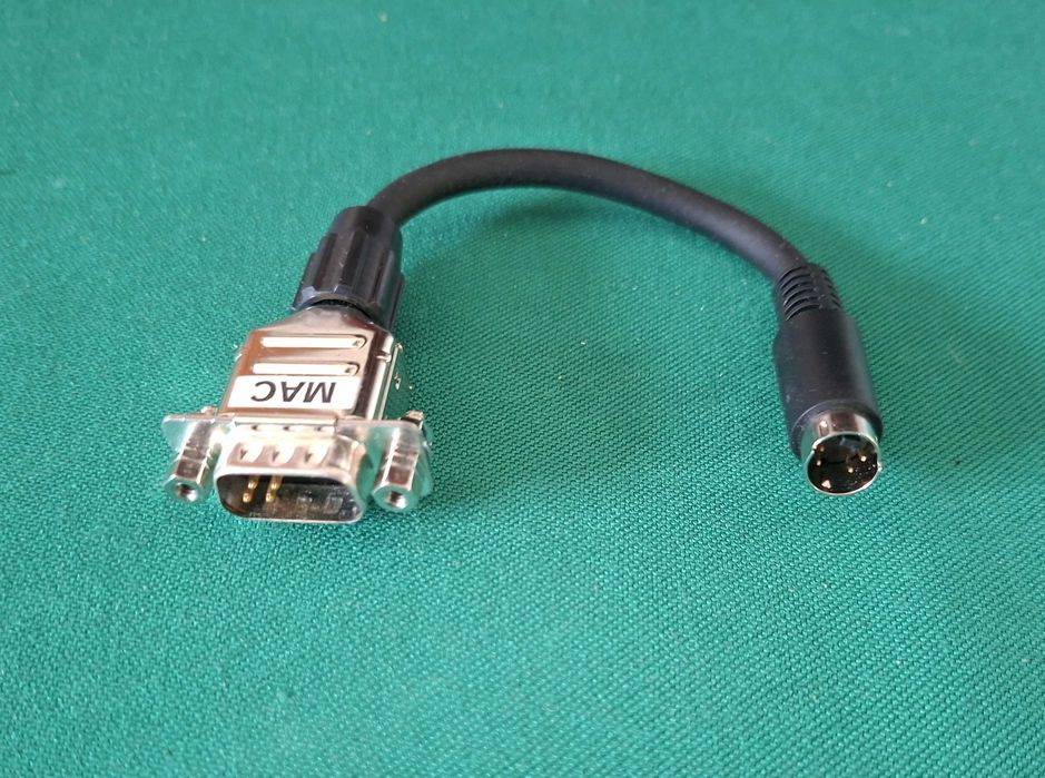 Conversores / Adaptadores e pequenas peças para Computadores