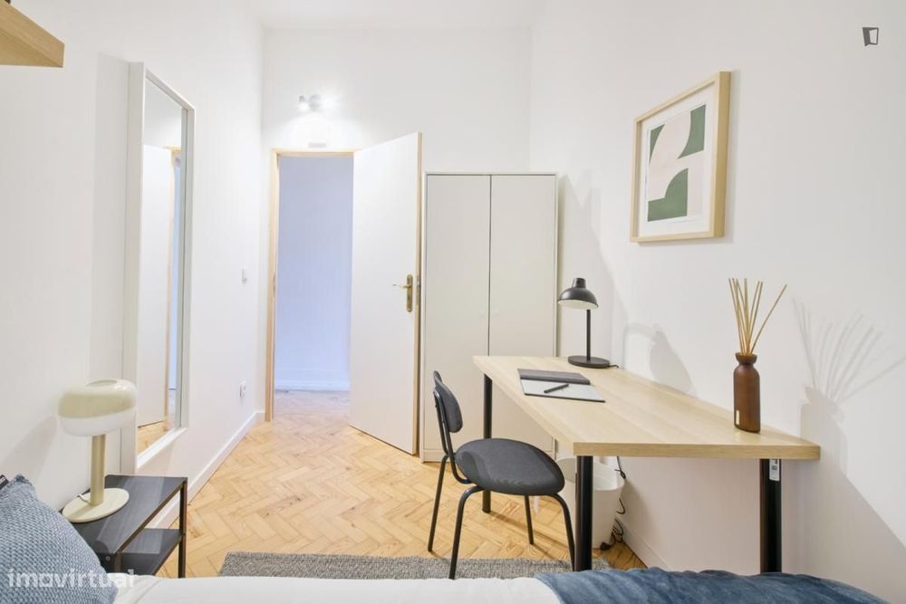 Quarto - localizado em Entrecampos Lisbon