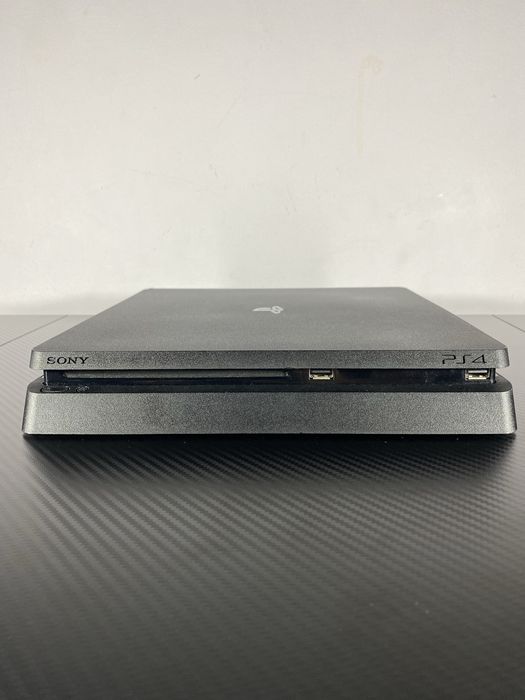 Playstation 4 Slim