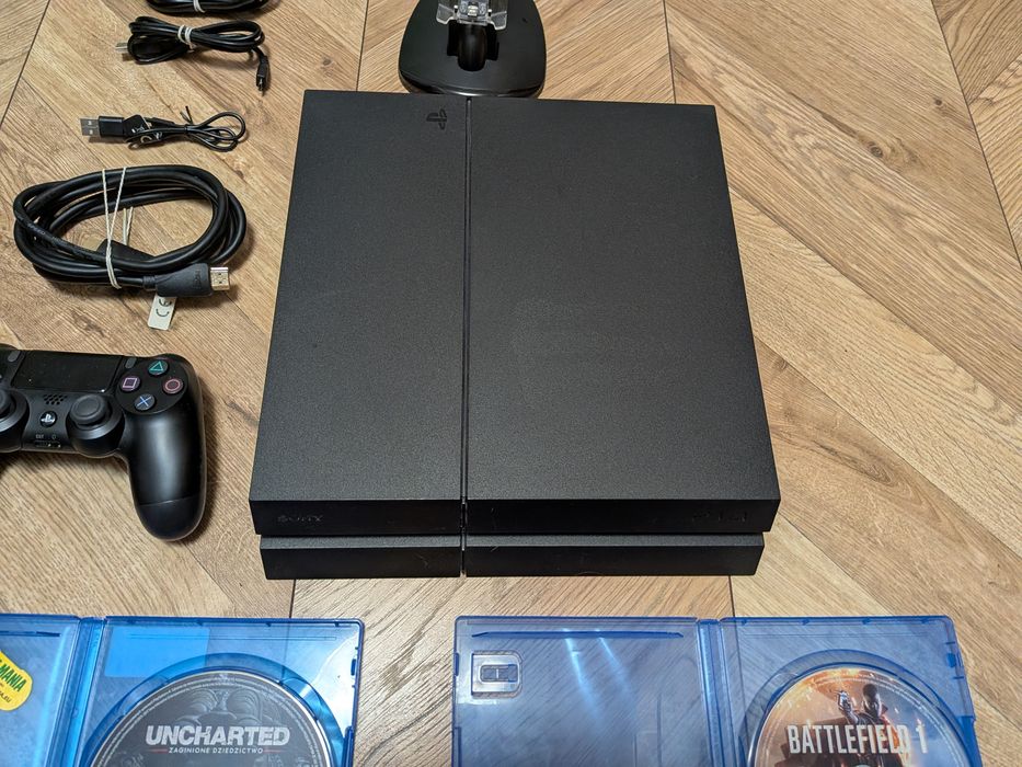 Konsola ps4 Playstation 4