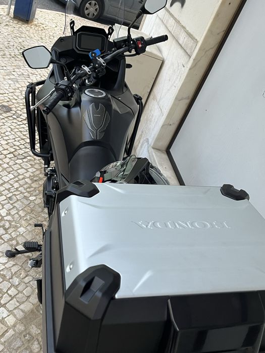 Honda Transalp 750 top