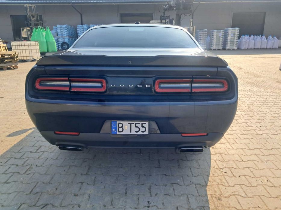Dodge CHallenger  R/T 5.7