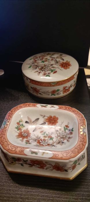 Vista Alegre Miniature Two-Piece Set. Impeccable Collection