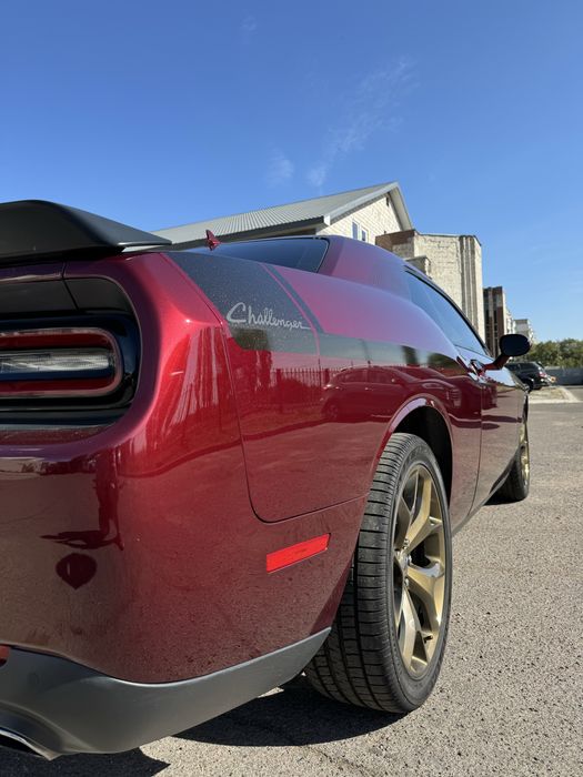 Dodge Challenger 2017 VIN 2C3CDZAG2HH633208 фото оголошення 9 з 18