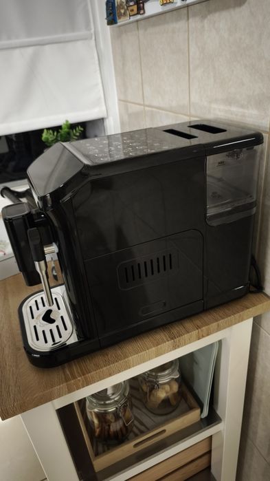 Automatic Coffee Machine with Built-in Grinder446556159052369921