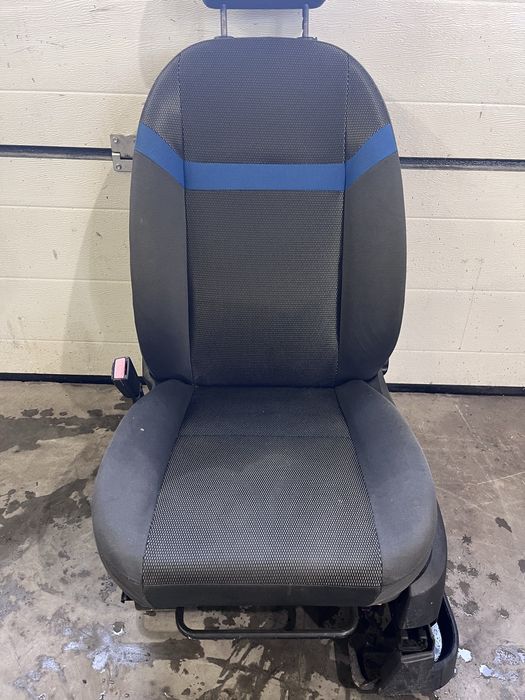 Fotel lewy kierowcy Ford kuga mk1