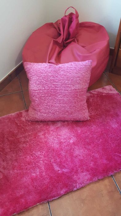 Vendo conjunto em cor de rosa
