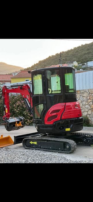 Serviços de Giratória e Bobcat