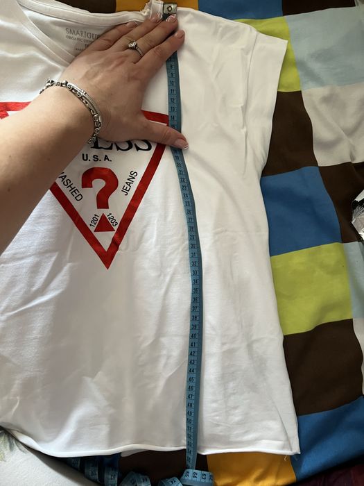 T-shirt damski Guess