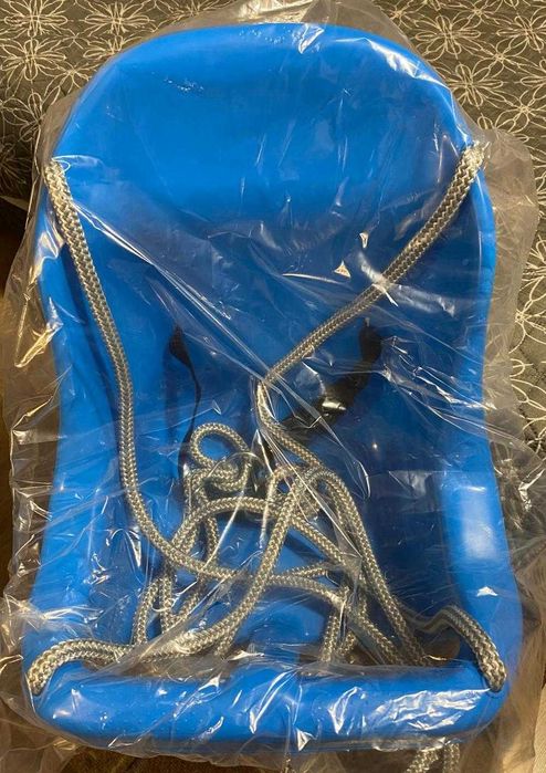 huśtawka plastikowa kubełkowa - nowa