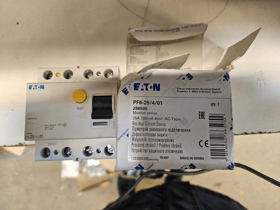 Wyłącznik różnicowoprądowy EATON 4P 25A 0,1A