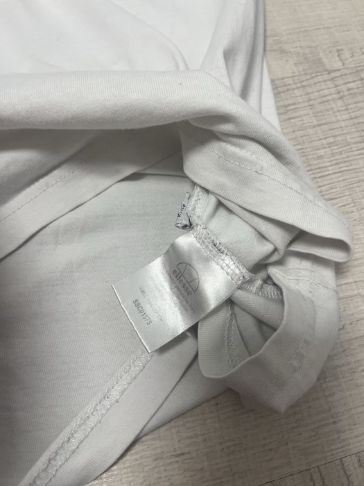 Футболка ellesse з великим логотипом