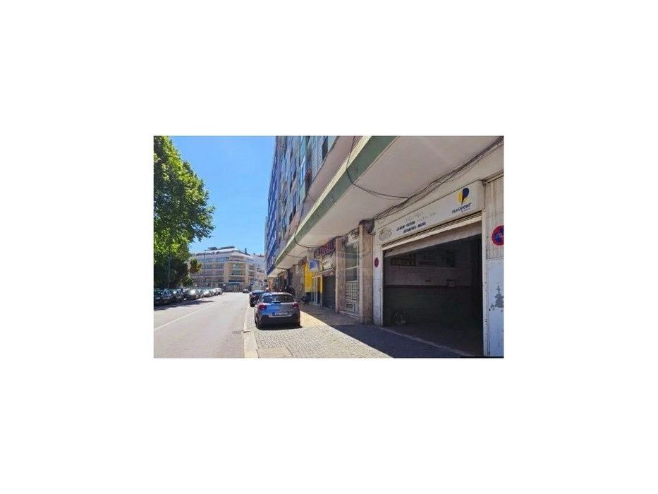 Garagem Amadora venda ou Possibilidade de Arrendamento Excelente In...