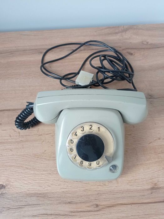 Telefon stacjonarny PRL
