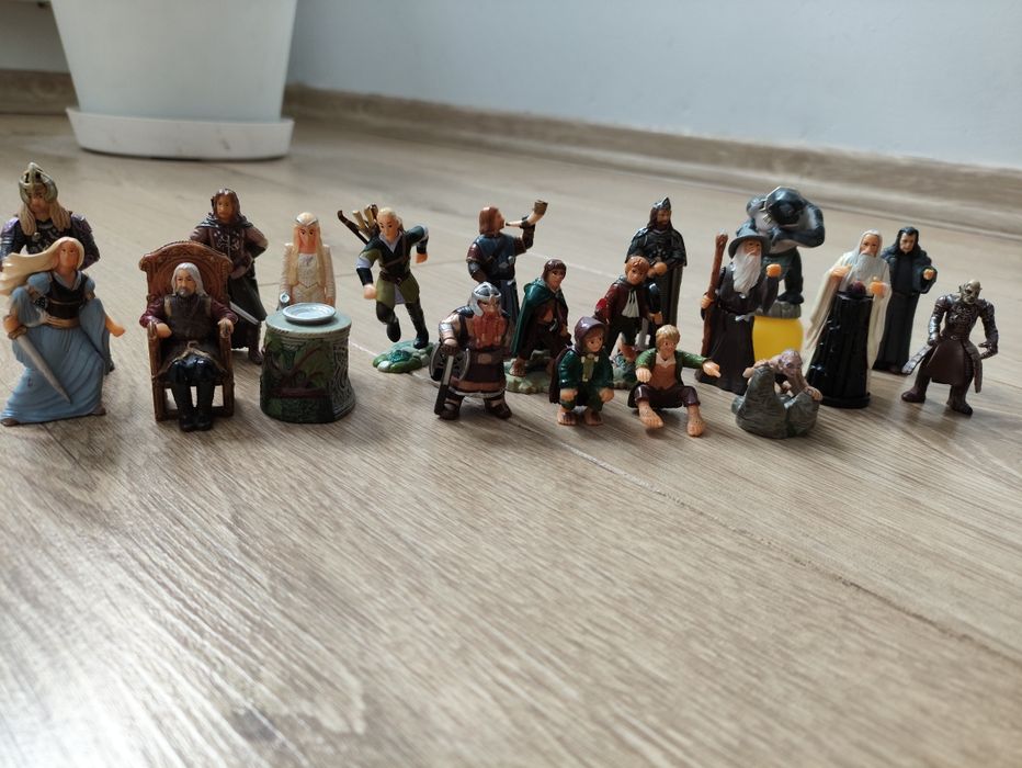 Kinder niespodzianka Władca pierścieni 3 części