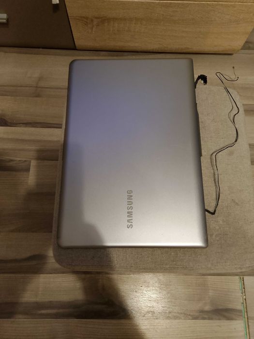 Samsung NP535U3c Matryca