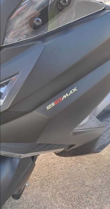 Moto Mitt 125 Max Emperor