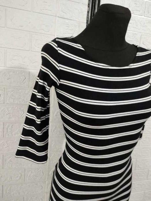 Sukienka rozmiar s cena 15 zł