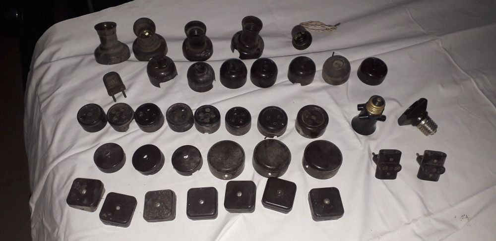 Tomadas e interruptores em porcelana