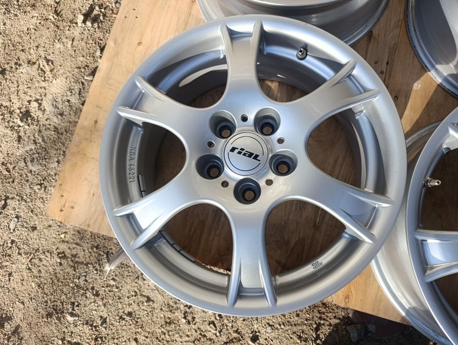 диски R16 5x114.3 et38 Rial