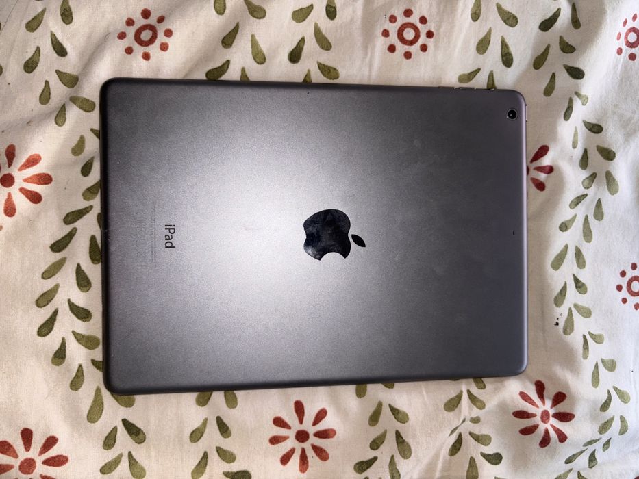 Apple iPad Air 32GB Wi-Fi – 9,7”