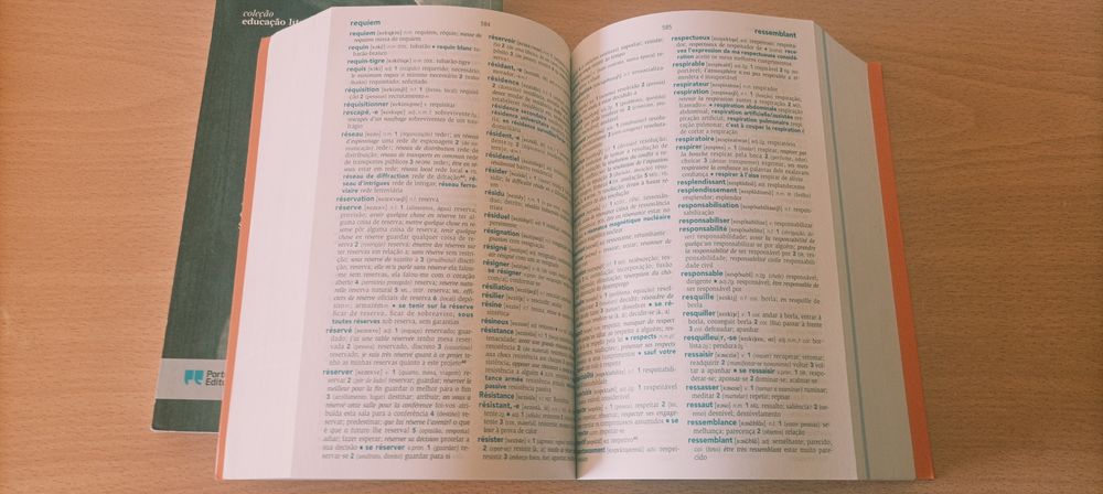 Amor de perdição, dicionário francês-portugues, planetas, história