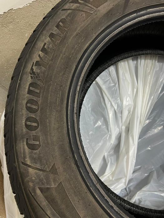 Зимняя Резина GOODYEAR 265/60/R18