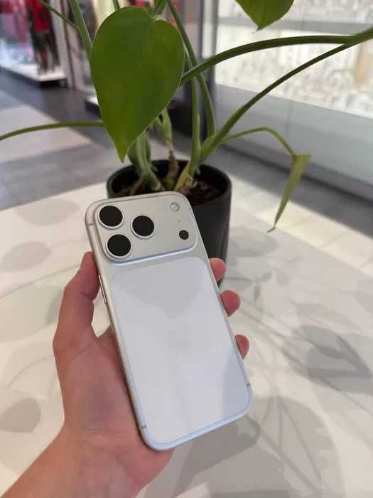 iPhone 17 Pro 256 GB Silver eSIM | 2 lata gwarancji | Na nadchodzące lato!