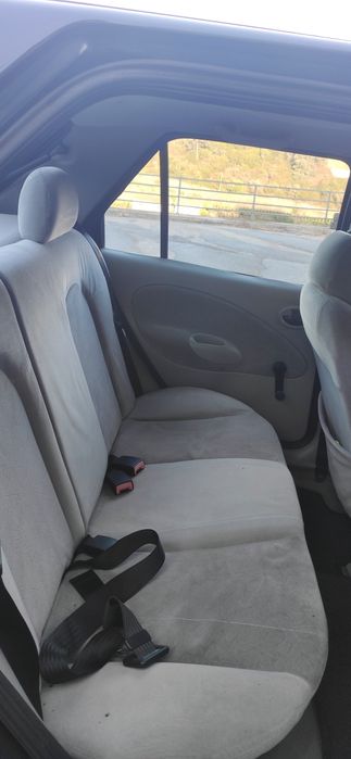 Ford Fiesta 1.25 Ghia — photo 5
