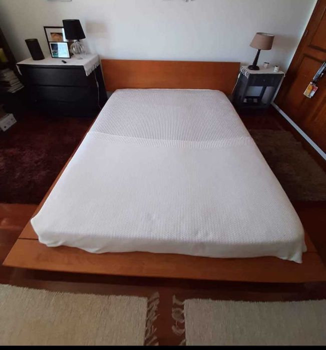 Cama King em ótimo estado