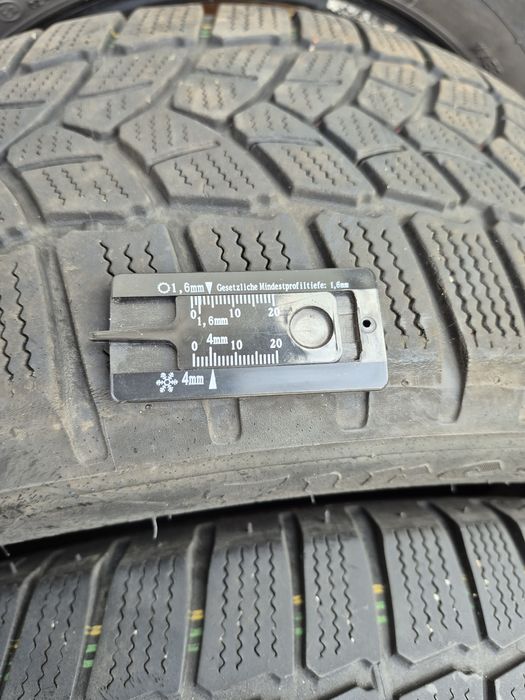 Komplet Opon zimowych Winterhawk 215/55 R16