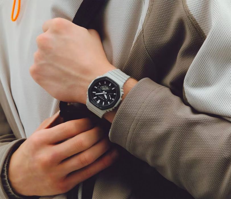 Часы Casio GA-B2100LUU-5A ! Оригинал! Фирменная гарантия 2 года!