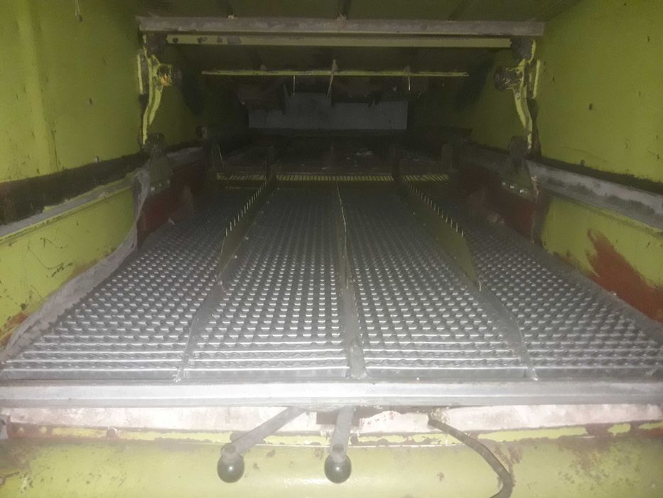 Claas Dominator 76