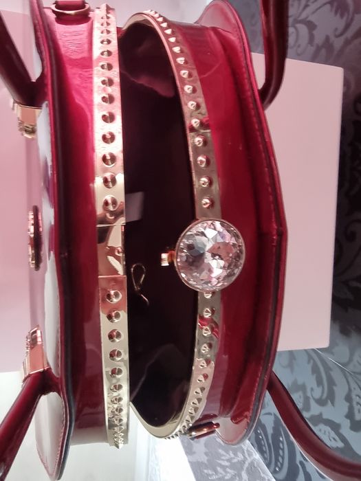 Torebka Kuferek Lakierowana