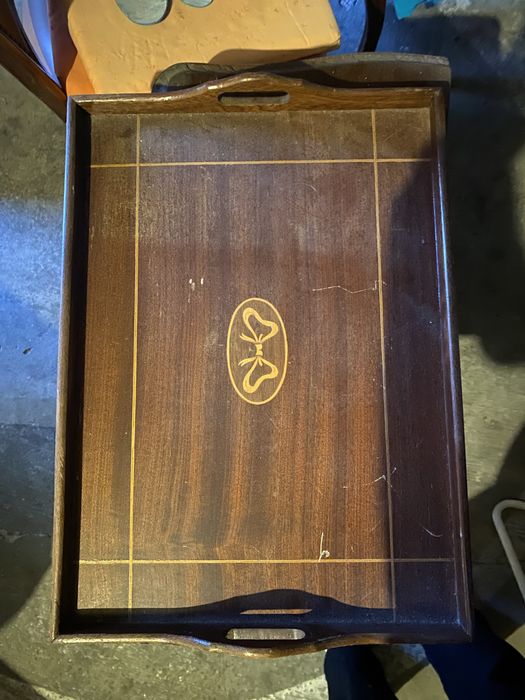 Tabuleiro madera maciça envernizado com laço