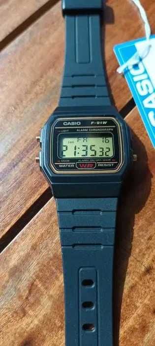 Casio F-91WG Gold